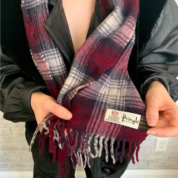 100% Cashmere Plaid Scarf - Picture 3 of 3